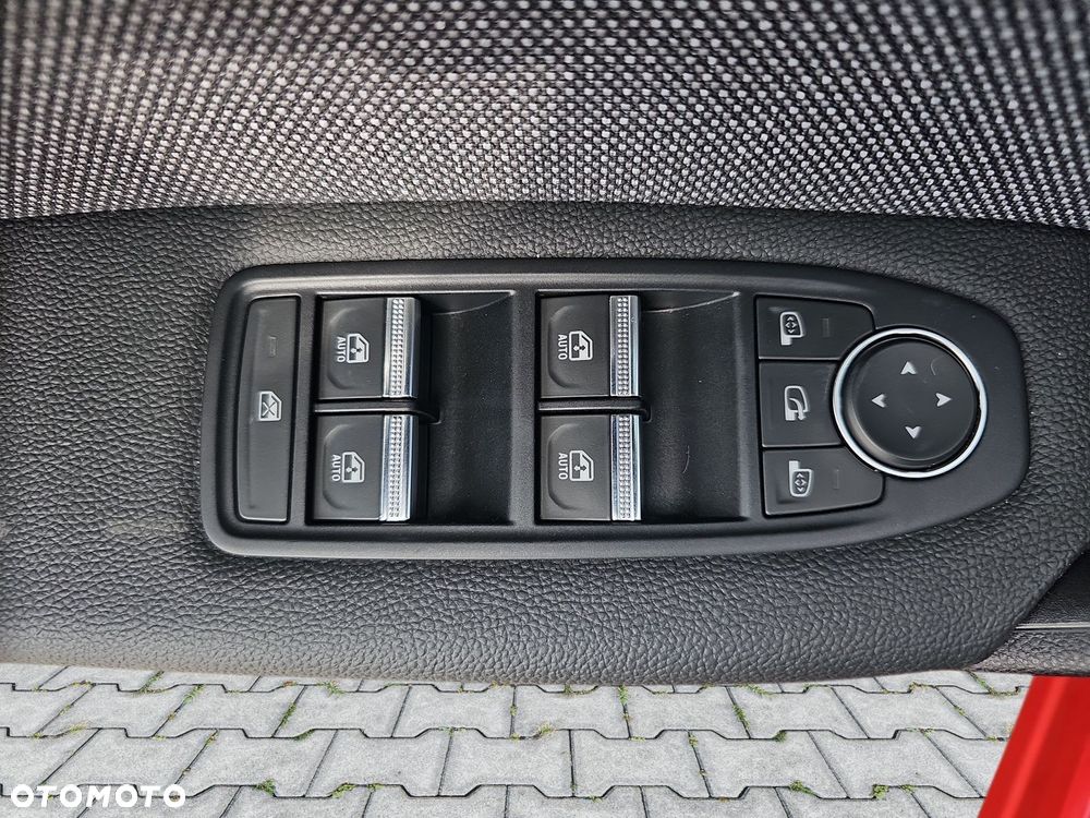 Renault Captur 1.0 TCe Techno - 10