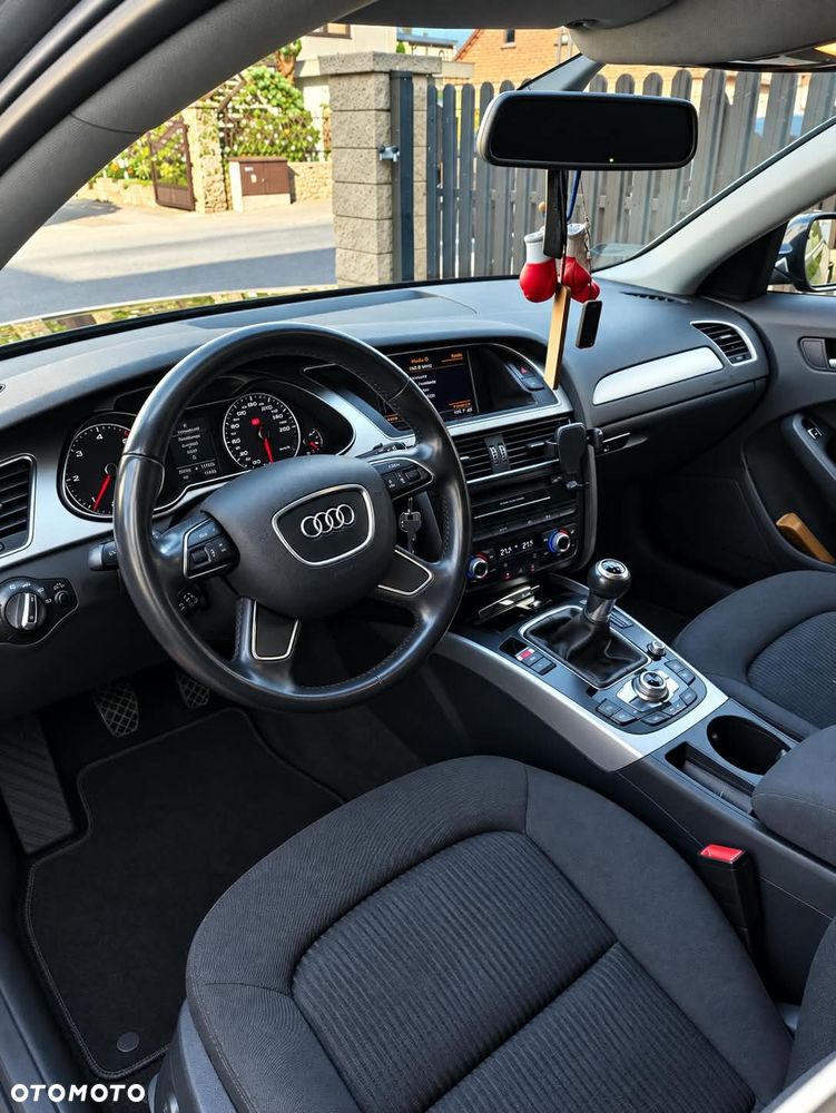 Audi A4 Avant - 8