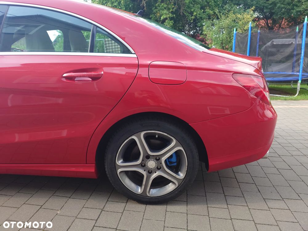 Mercedes-Benz CLA 250 4Matic 7G-DCT - 12