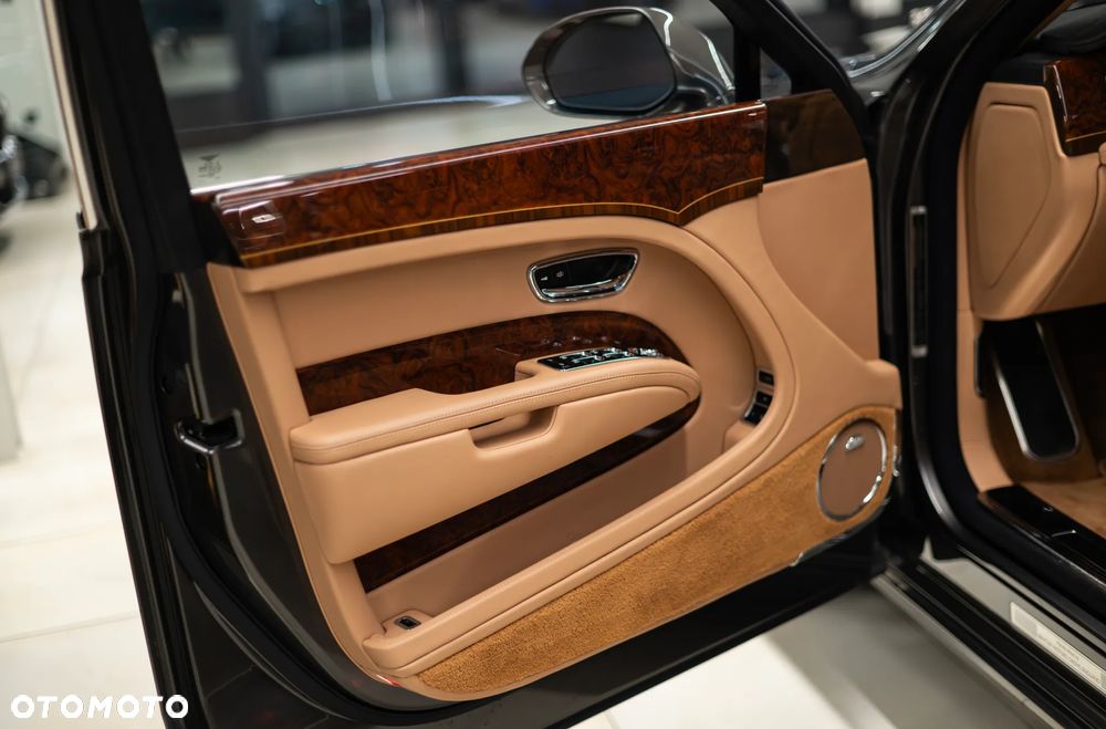 Bentley Mulsanne - 12