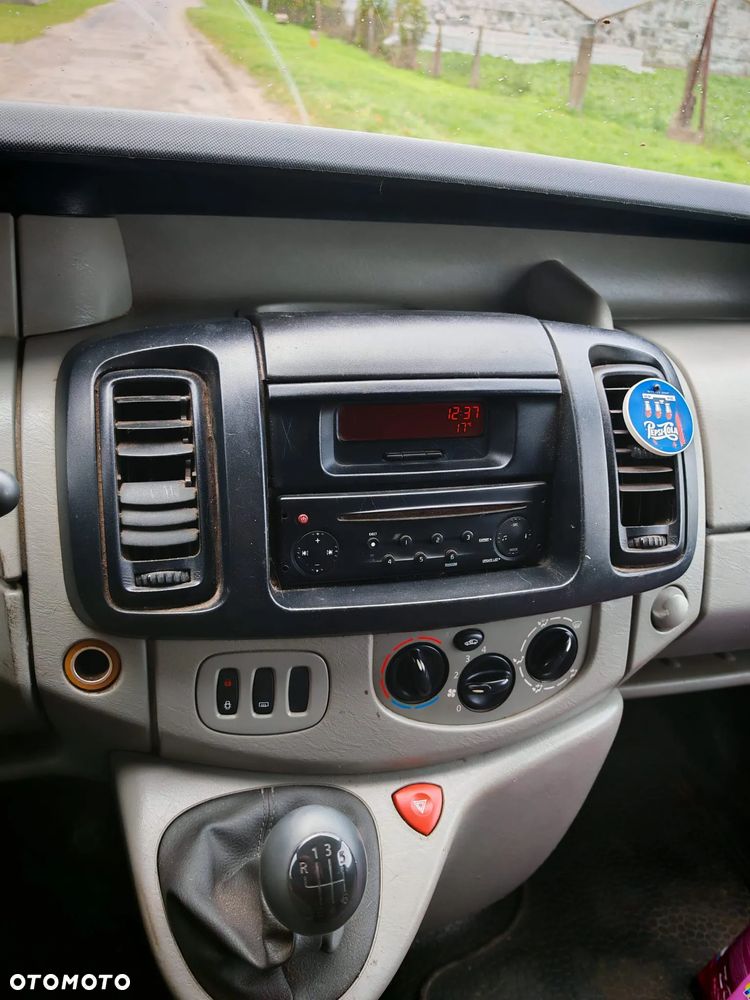Renault Trafic - 8