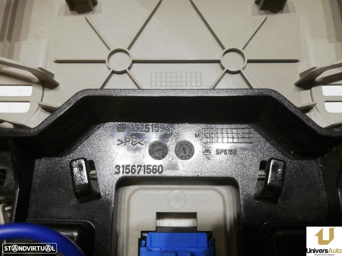 LUZ INTERIOR OPEL INSIGNIA A 2010 -13309524 - 1
