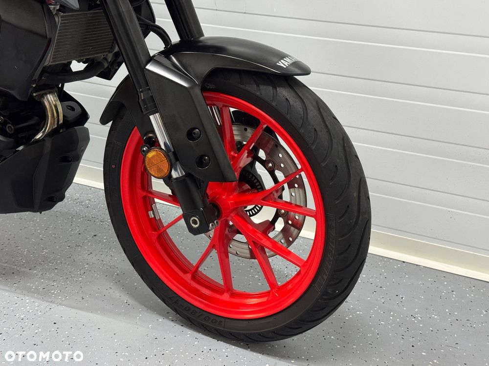 Yamaha MT - 9