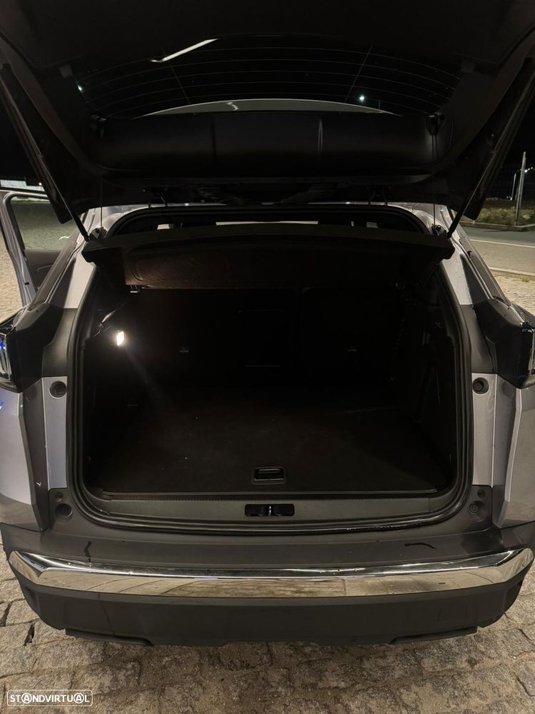 Peugeot 3008 225 e-EAT8 Allure - 2