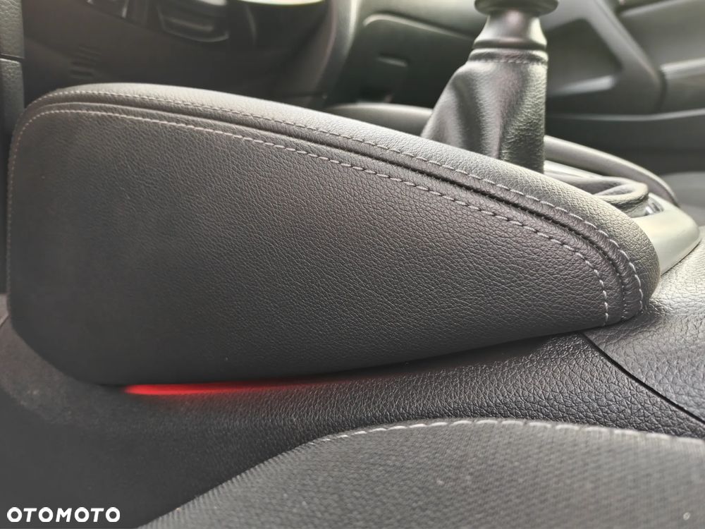 Nissan Qashqai 1.6 DCi Acenta EU6 - 12