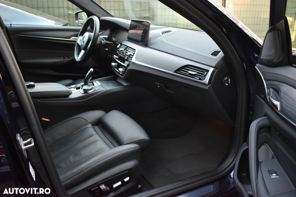 BMW Seria 5 530e Aut. Luxury Line - 12