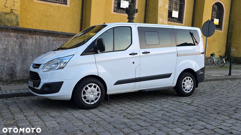 Ford Tourneo Custom - 7