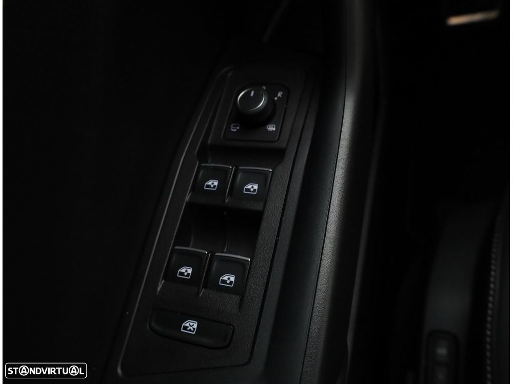 VW T-Roc 1.5 TSI R-Line DSG - 33