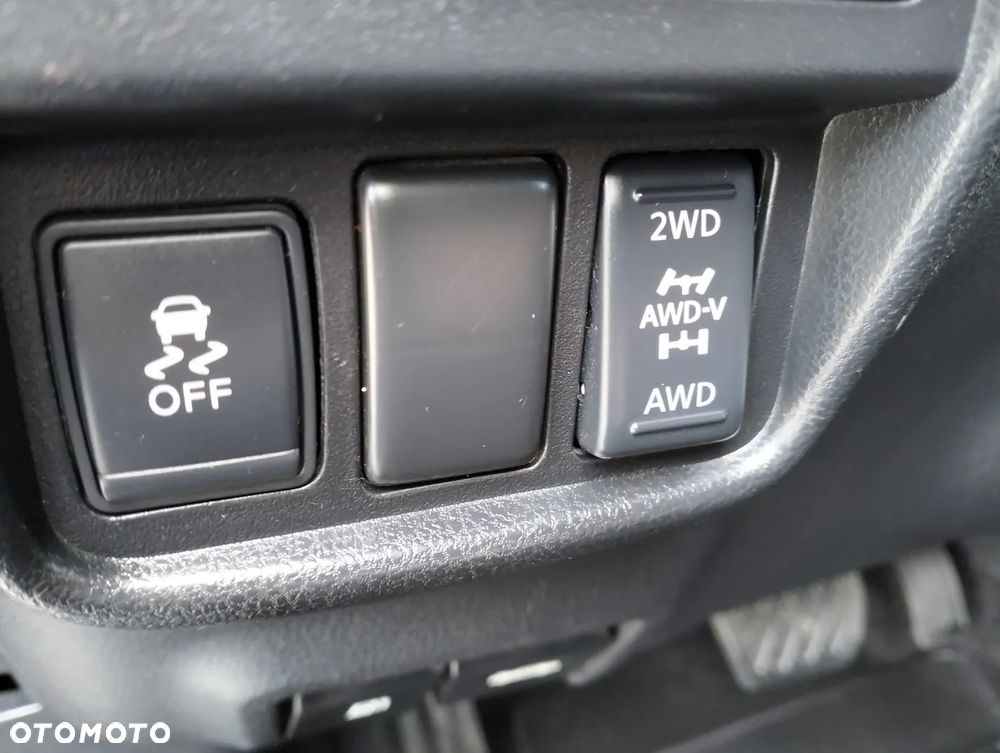 Nissan Juke 1.6 DIG-T N-Connecta 4WD Xtronic EU6 - 12
