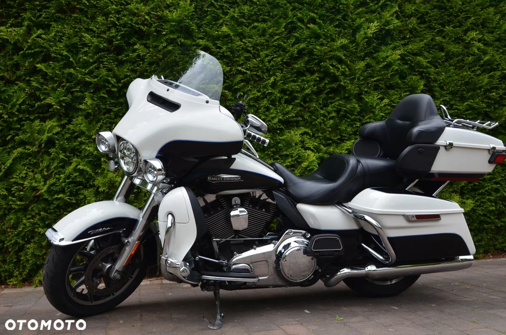 Harley-Davidson FLHTCU Ultra - 1