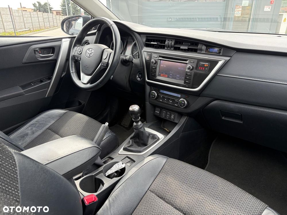 Toyota Auris - 21