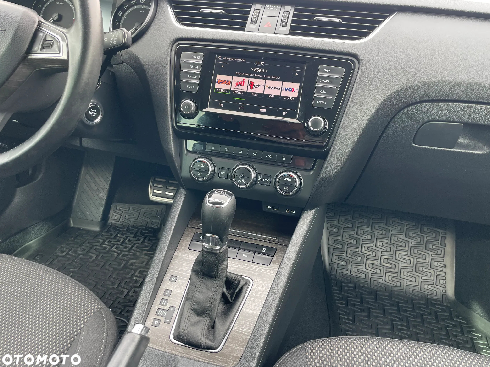 Skoda Octavia Scout 2.0 TDI 4x4 DSG - 33
