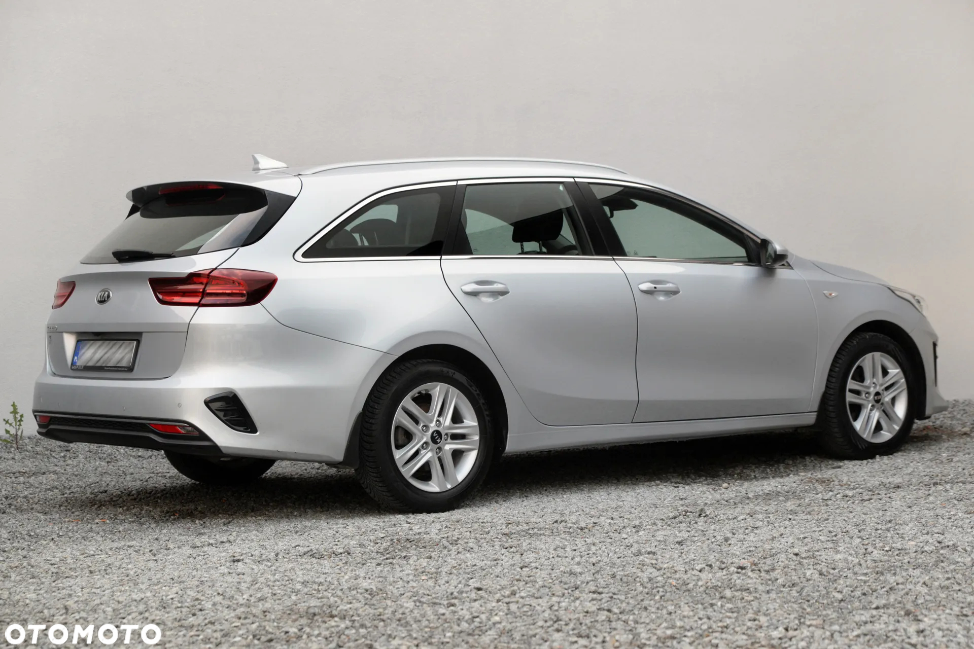 Kia Ceed 1.5 T-GDI Business Line DCT - 4