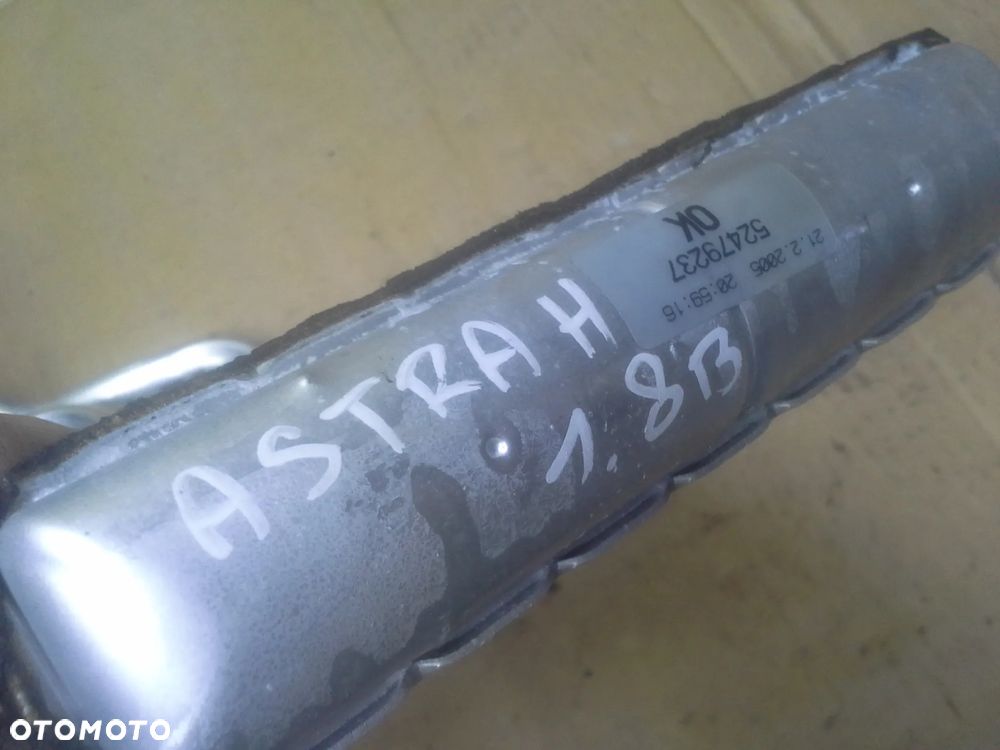 Opel Astra H III dmuchawa nagrzewnica Delphi 5240754 rezystor 3 silniczki i inne EU - 19