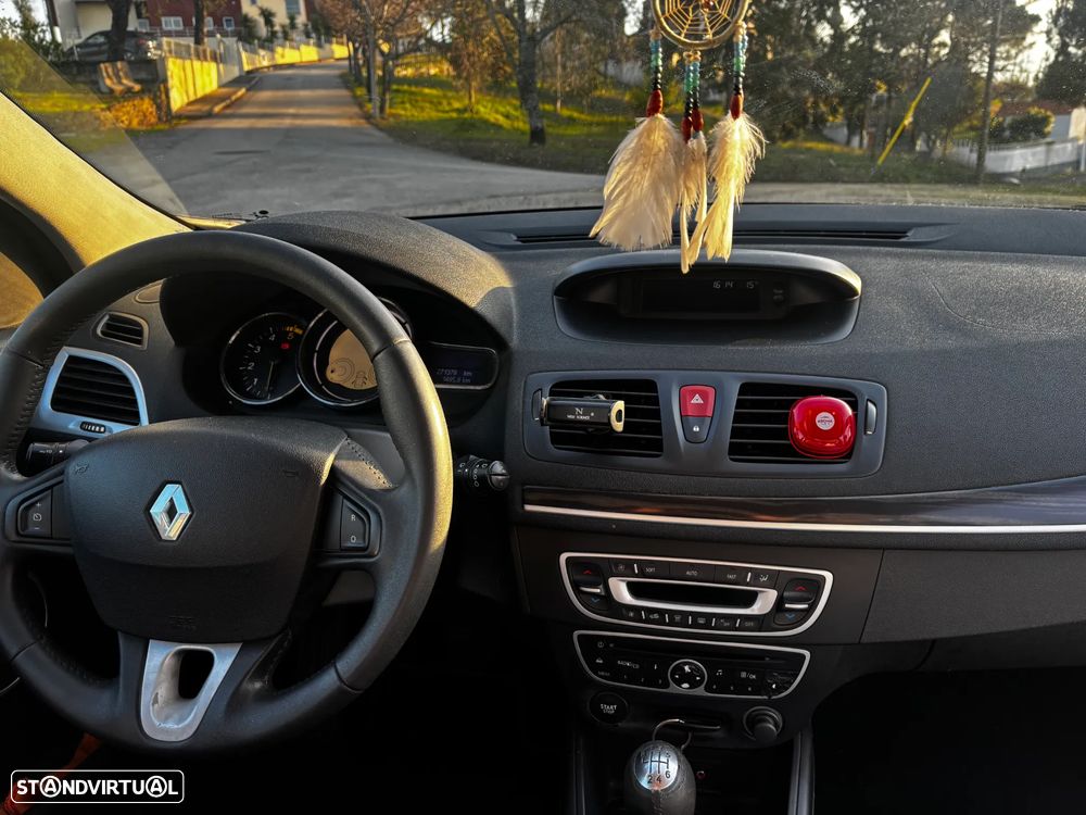 Renault Mégane 1.5 dCi Dynamique - 5