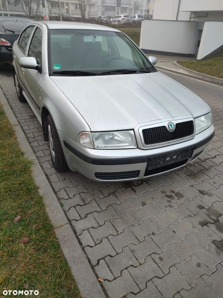 Skoda Octavia 2.0 Combi Ambiente - 2