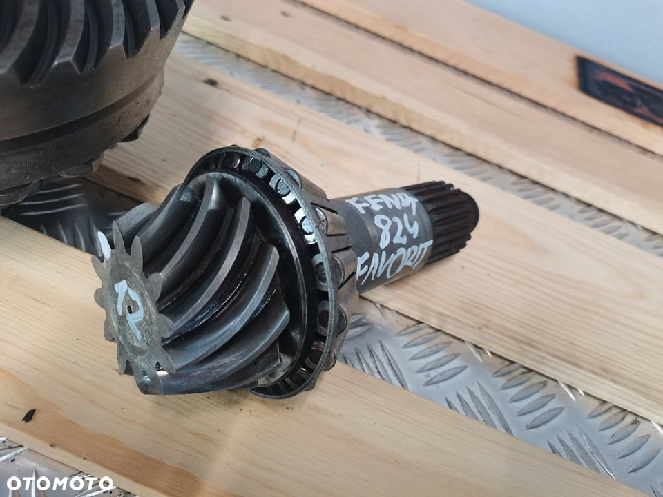 Fendt 824 Turboshift {Dyferencjał 12X38} - 5