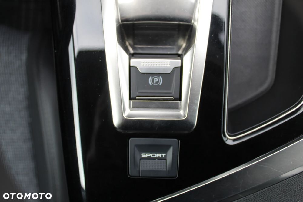 Peugeot 3008 1.5 BlueHDi Allure S&S EAT8 - 25