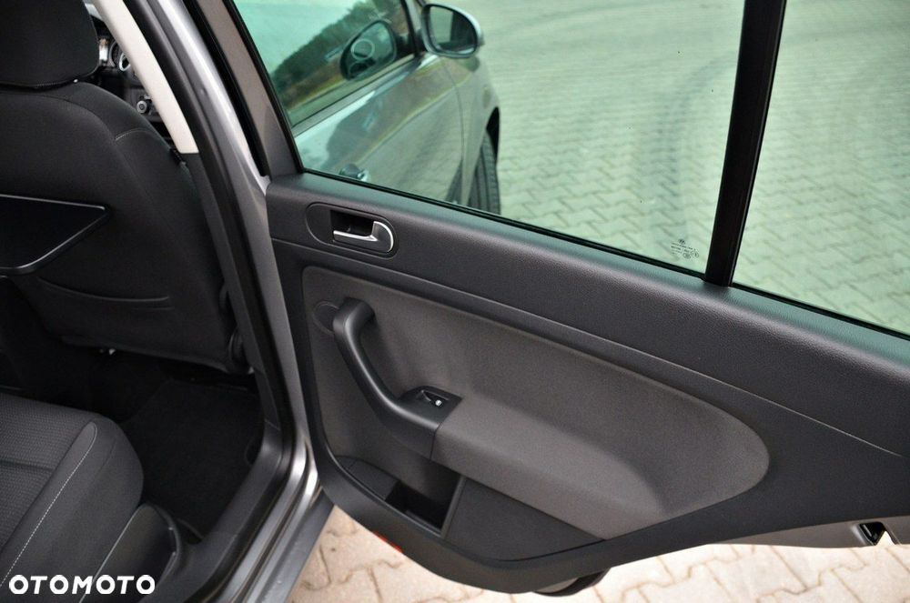 Volkswagen Golf Plus - 18