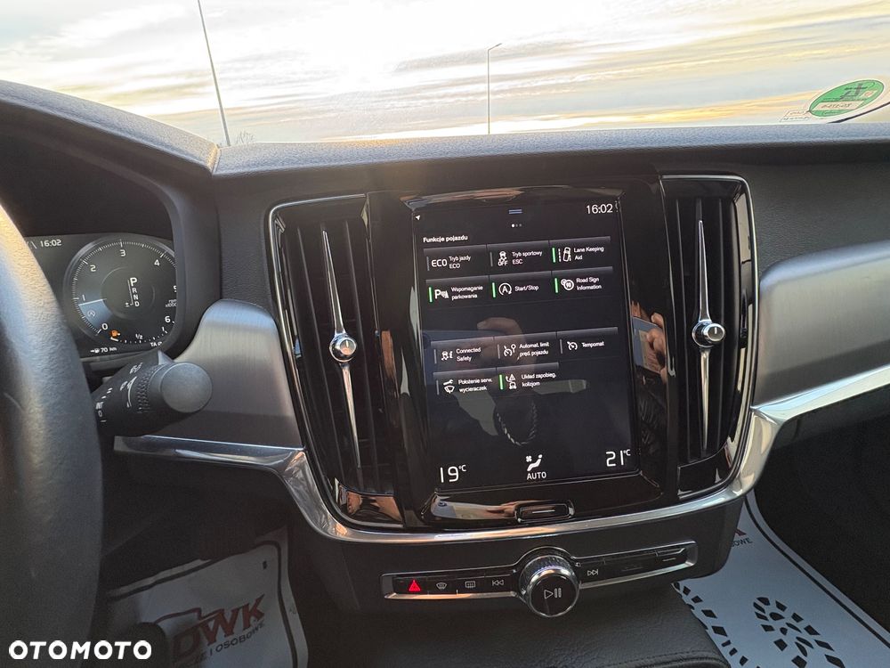 Volvo S90 D4 Geartronic Momentum Pro - 20