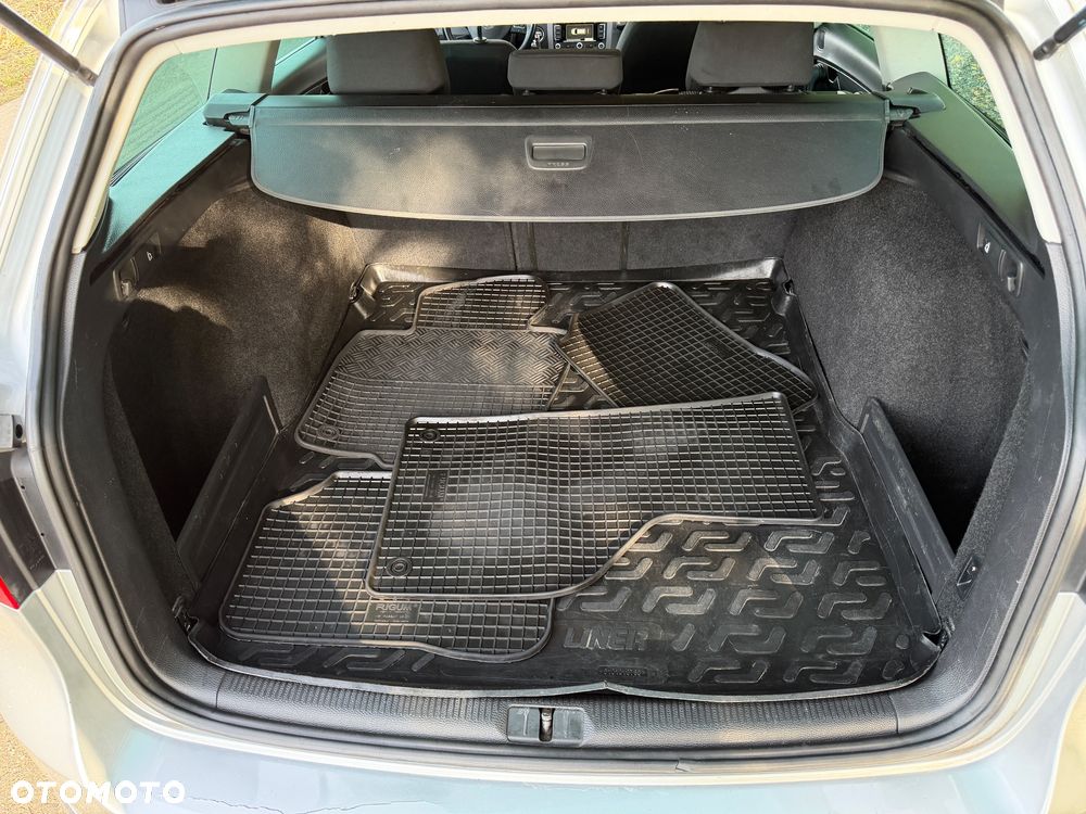 Volkswagen Passat - 23