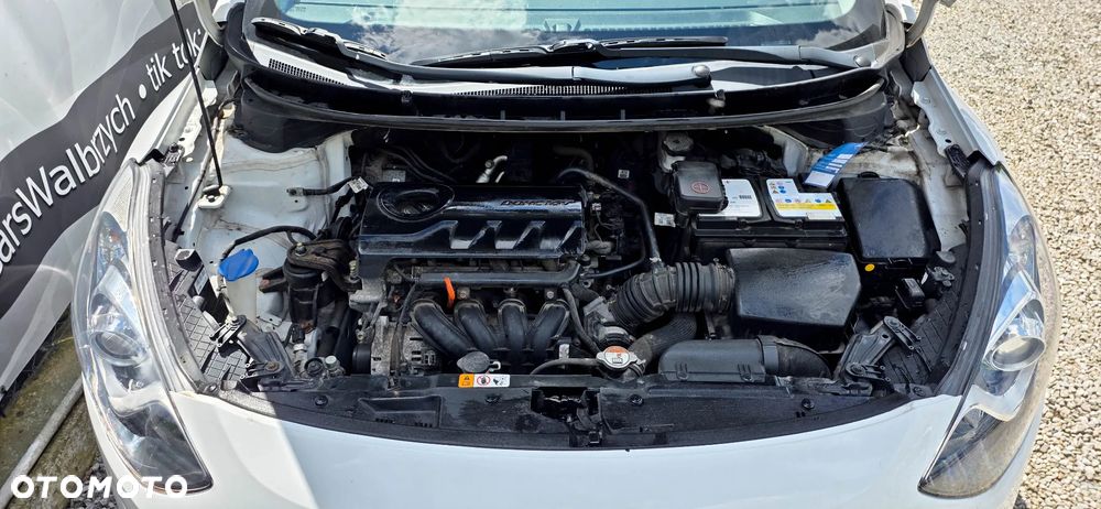 Hyundai i30 1.4 Premiere Comfort - 23