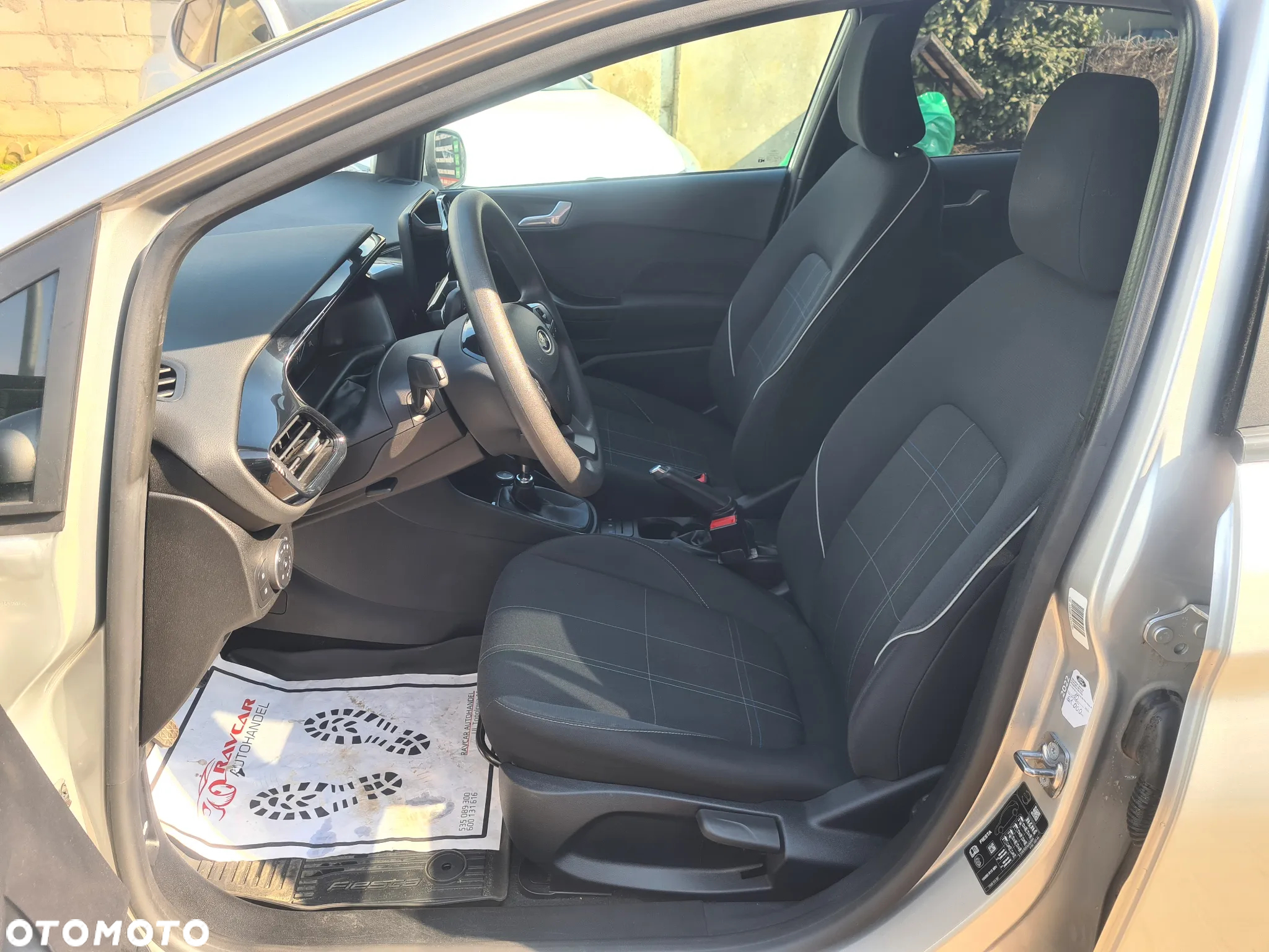 Ford Fiesta 1.0 EcoBoost Champions Edition - 12