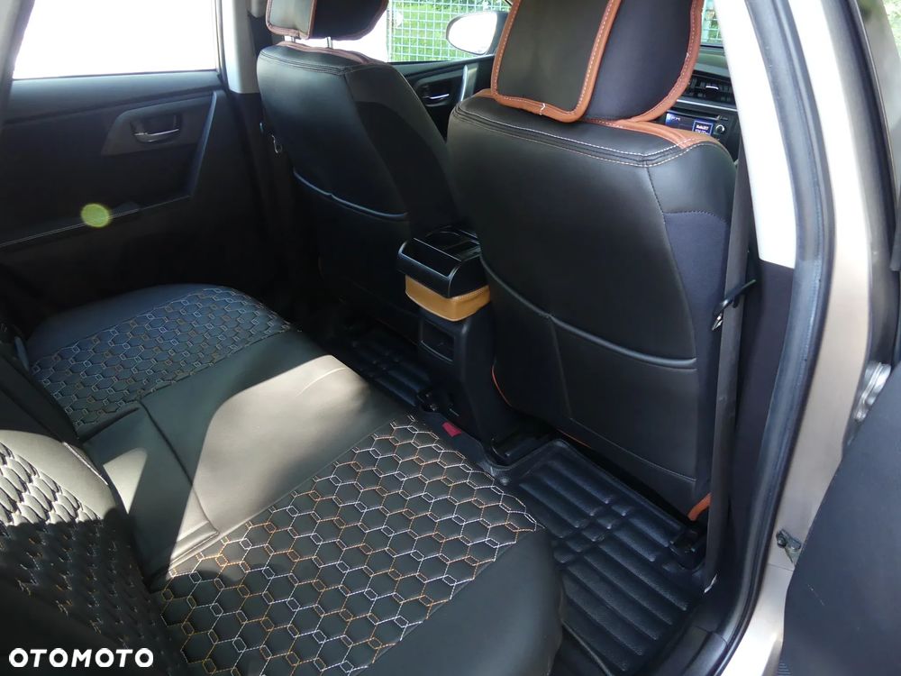 Toyota Auris 1.6 Prestige - 14
