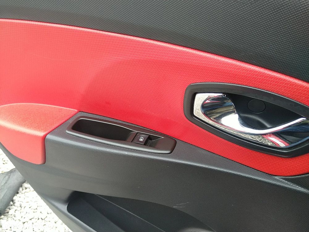 Renault Clio - 16