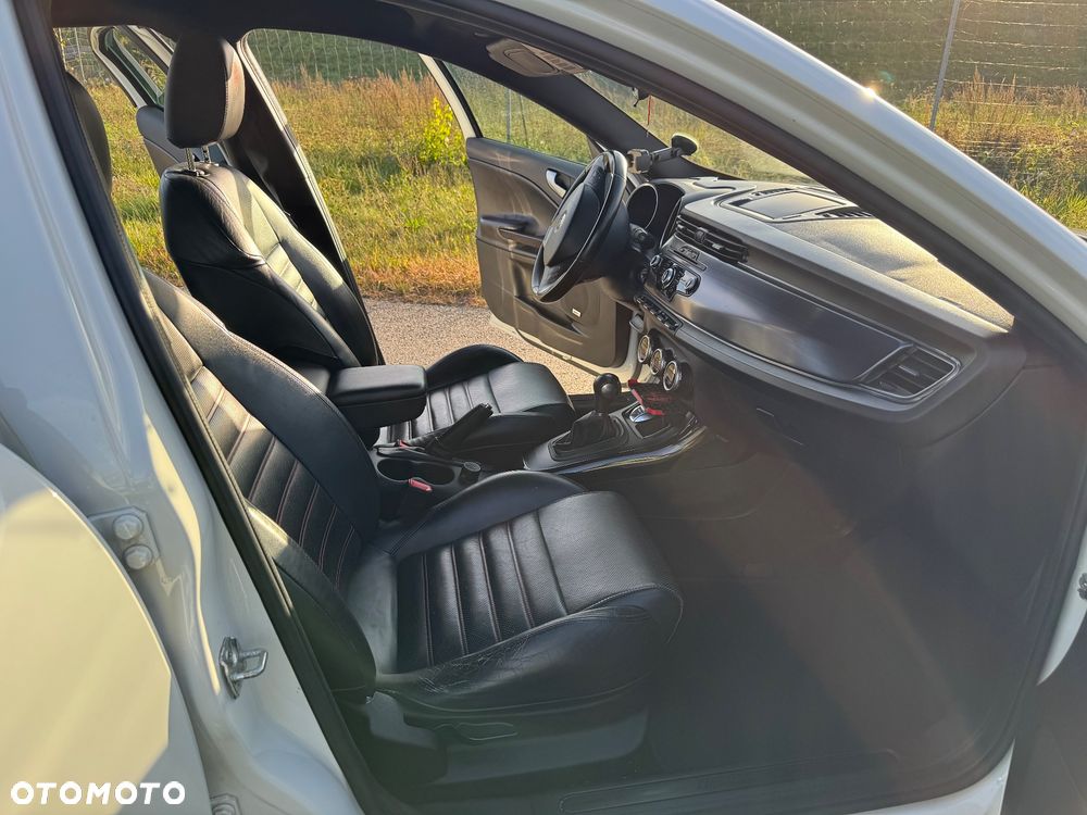 Alfa Romeo Giulietta 1.4 TB MultiAir Progression TCT - 17