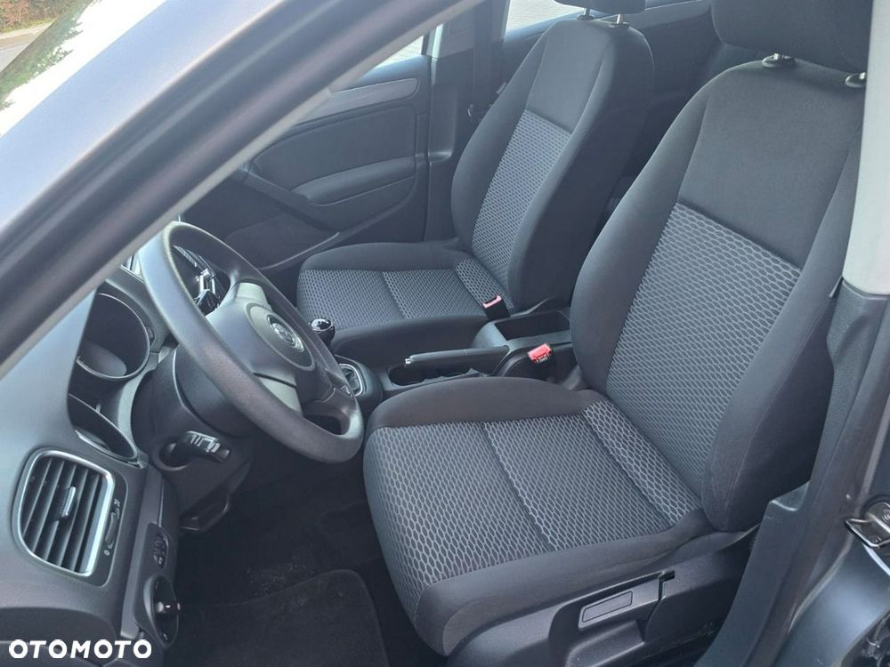 Volkswagen Golf - 21