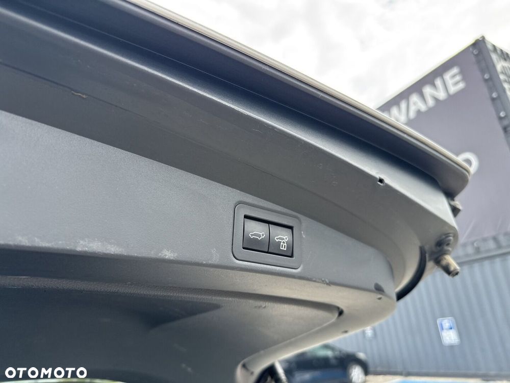 Toyota Corolla 1.8 Hybrid Style - 29