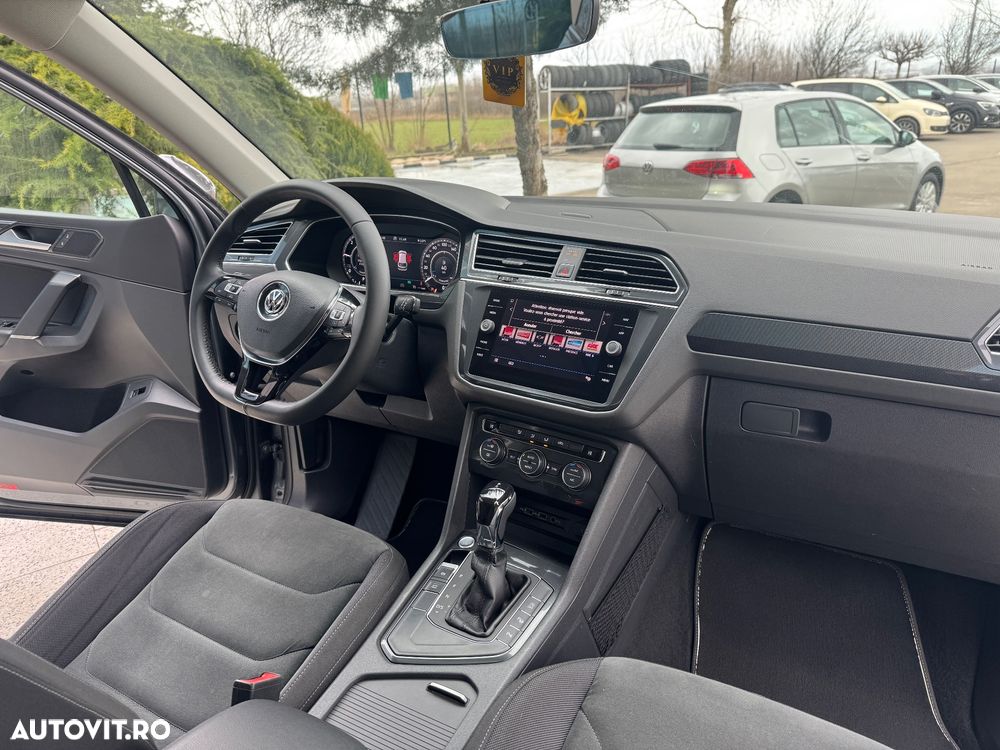 Volkswagen Tiguan - 5