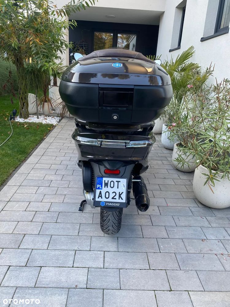 Piaggio X10 - 6