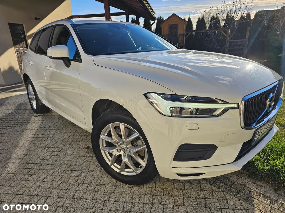 Volvo XC 60 D3 Momentum Pro - 1