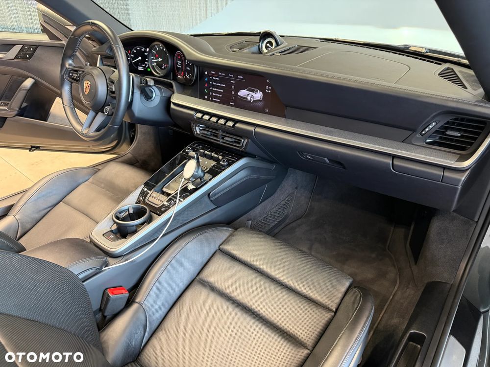 Porsche 911 Targa 4 - 14