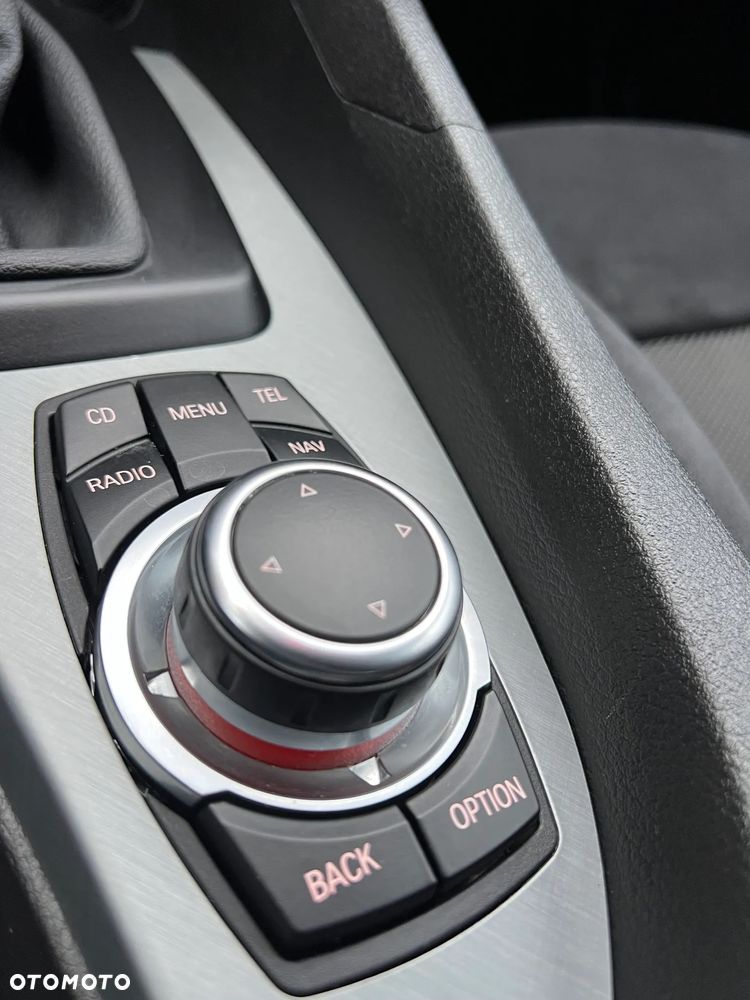 BMW X1 xDrive20d - 23