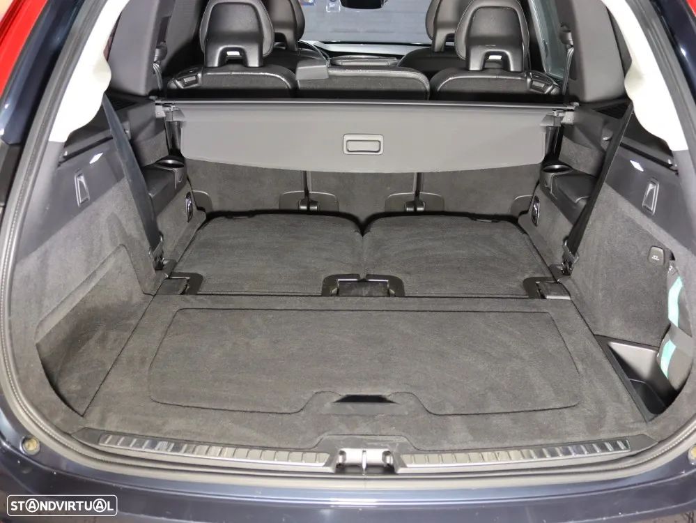 Volvo XC 90 2.0 B5 Inscription AWD - 22