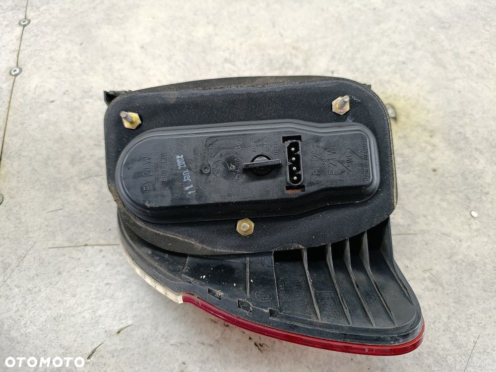 LAMPA TYLNA PRAWA BMW 5 E39 6902532 VALEO - 9