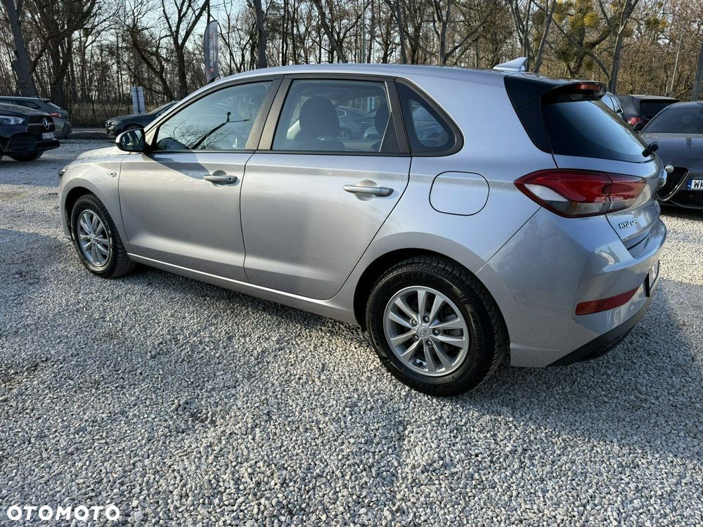 Hyundai i30 1.5 DPI Modern - 12