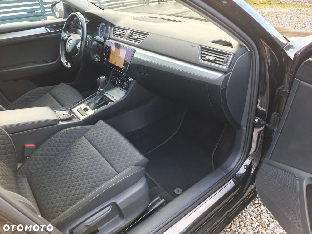 Skoda Superb 2.0 TDI SCR Style DSG - 11