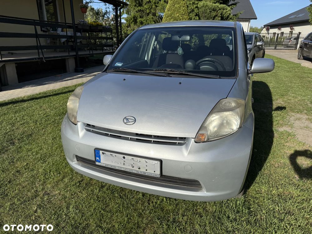 Daihatsu Sirion 1.3 - 9