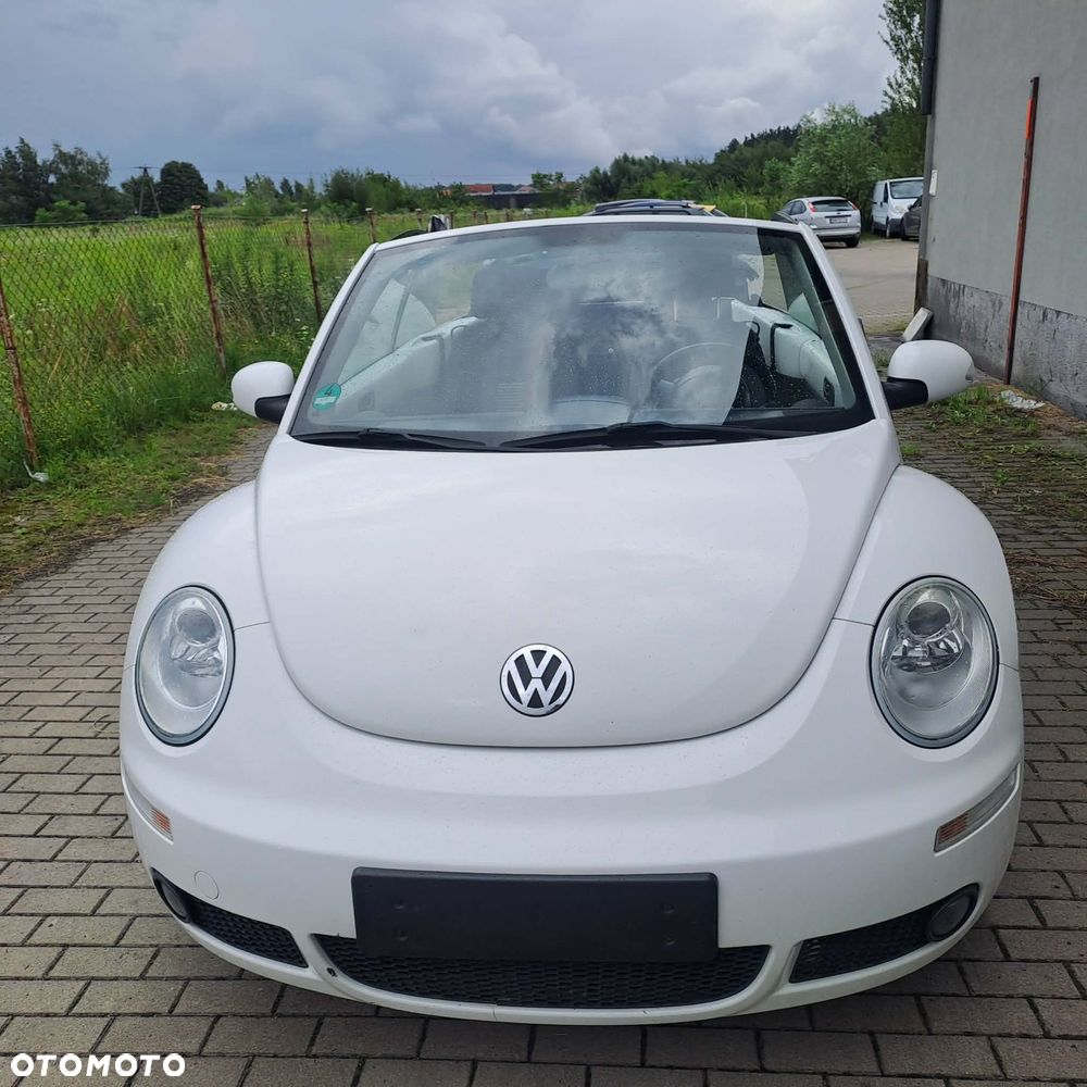 Volkswagen New Beetle 2.0 - 9