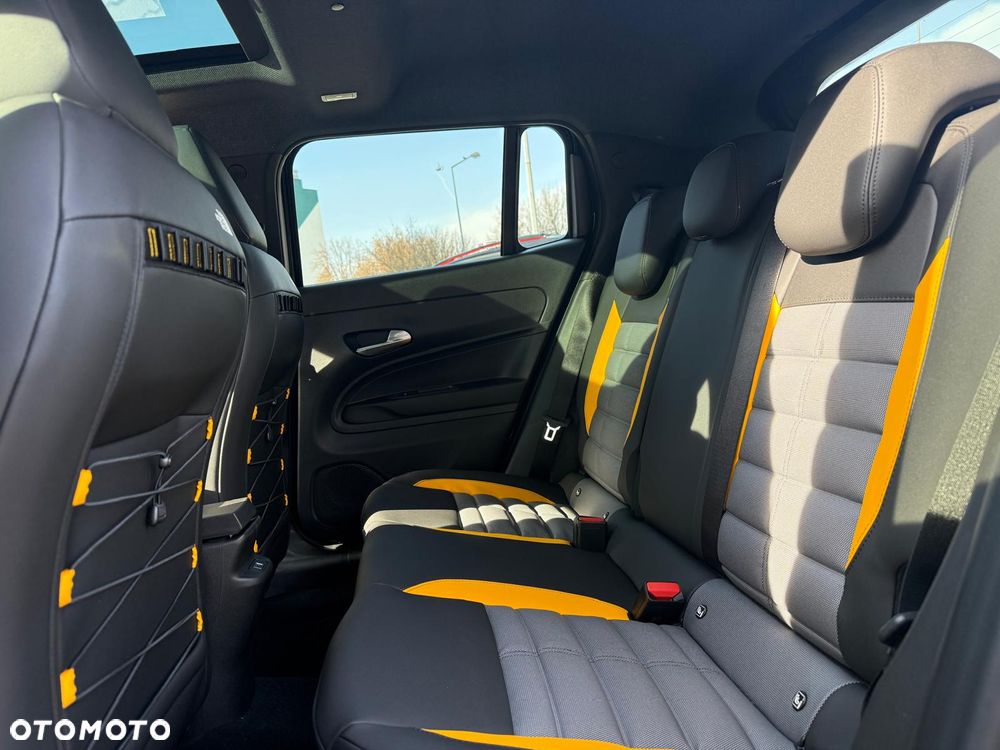 Jeep Avenger 1.2 T3 mHEV The North Face 4xe eDCT6 - 10