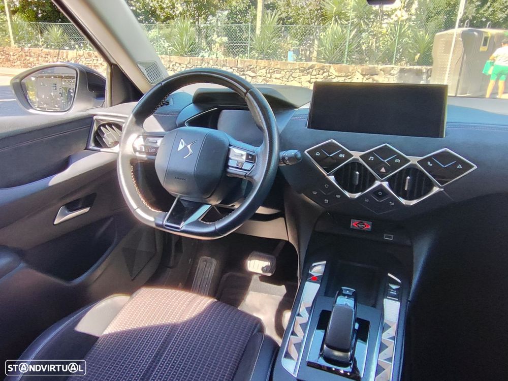 DS DS3 E-Tense Performance Line - 11