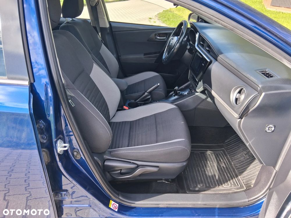 Toyota Auris - 8