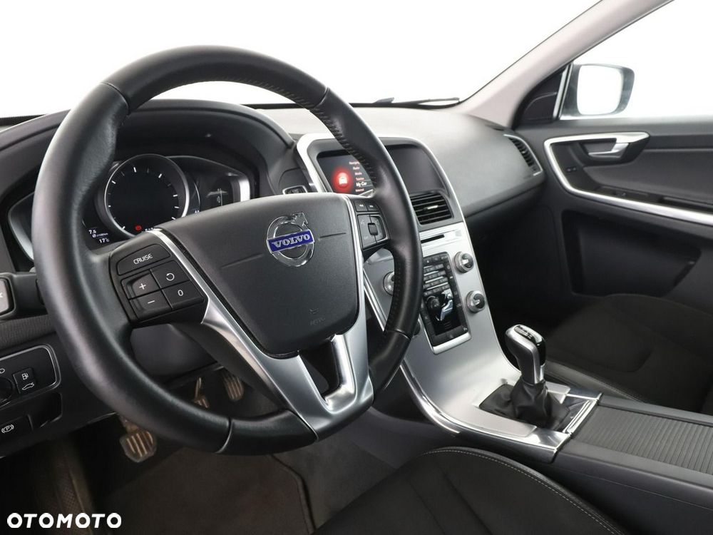 Volvo XC 60 D3 Momentum - 15