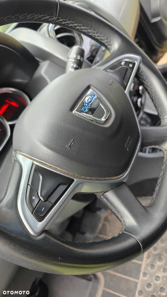 Dacia Duster 1.6 SCe Blackshadow S&S - 20