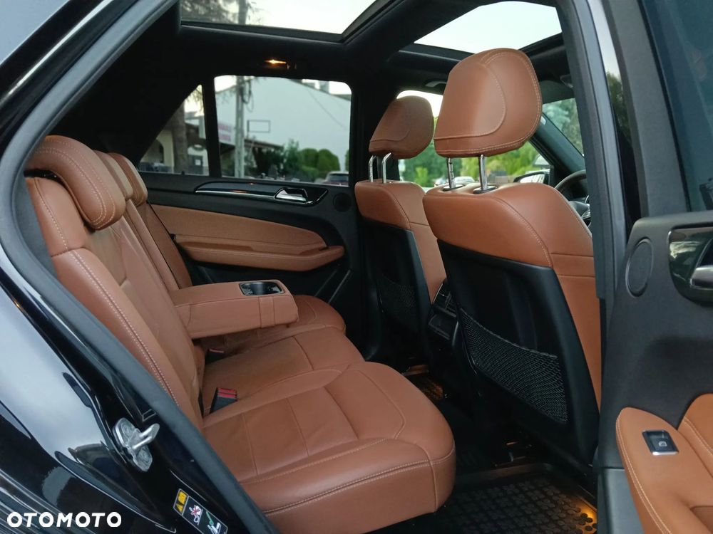 Mercedes-Benz GLE - 25
