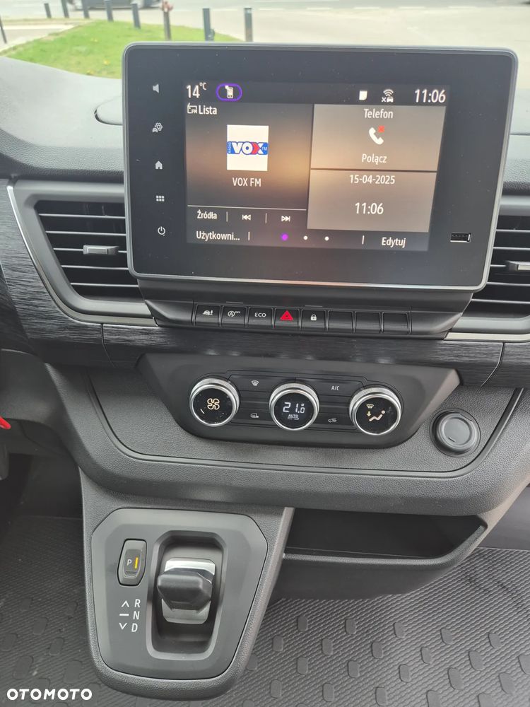 Renault Trafic - 12